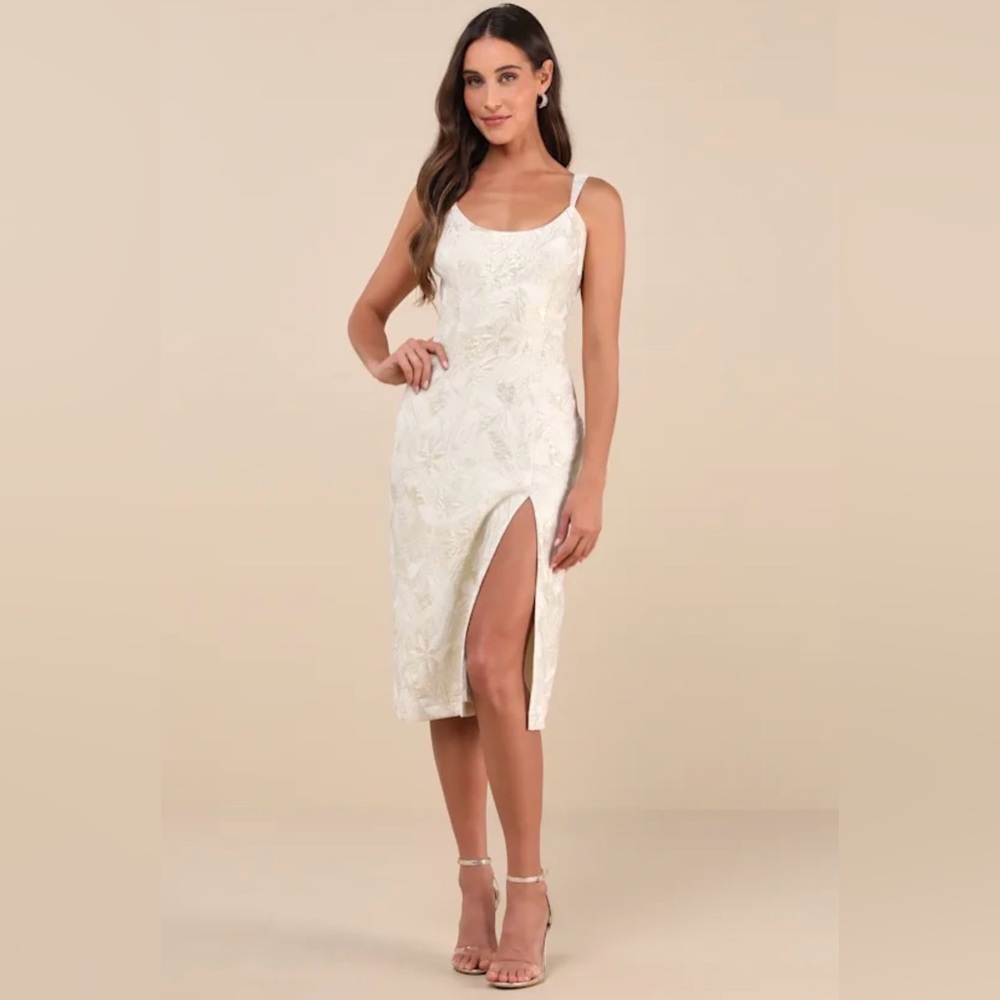 Immaculate Chicness Ivory Floral Brocade Midi Dress
